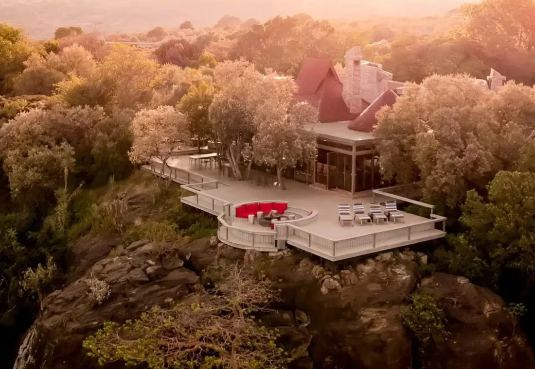 Angama Mara's main lodge on the Oloololo Escarpment above the Maasai Mara